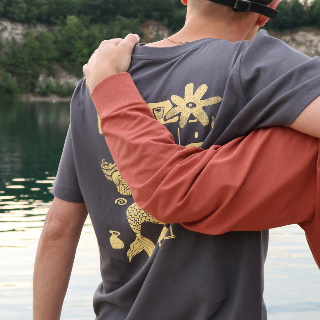 t-shirt grafitowy