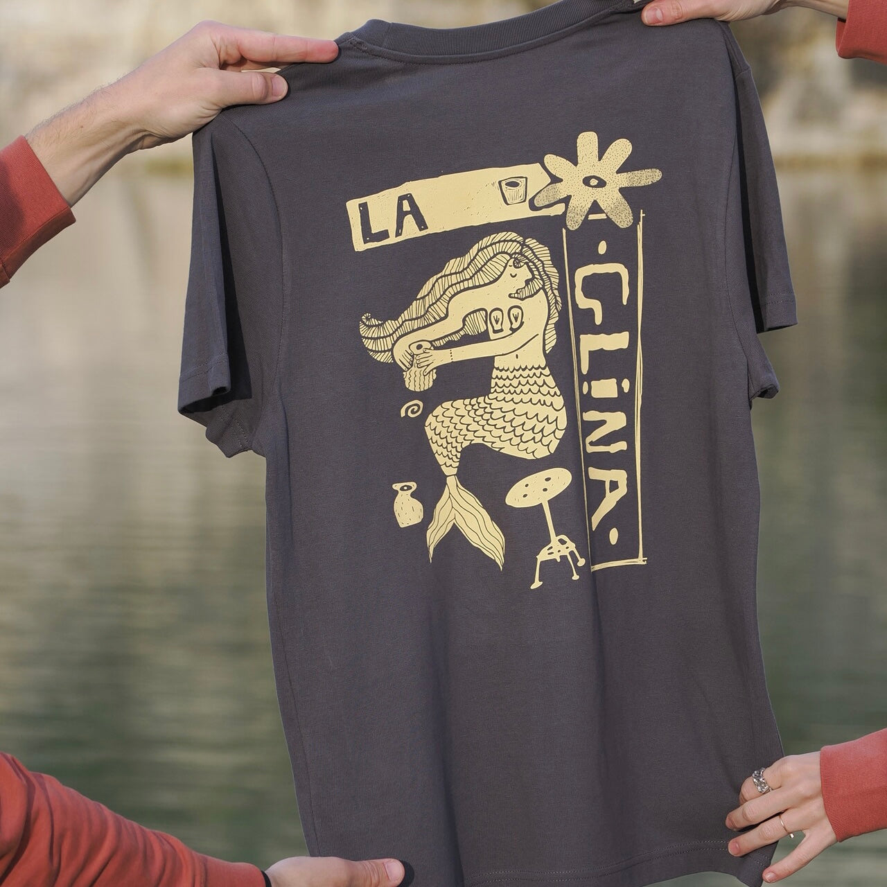 t-shirt grafitowy